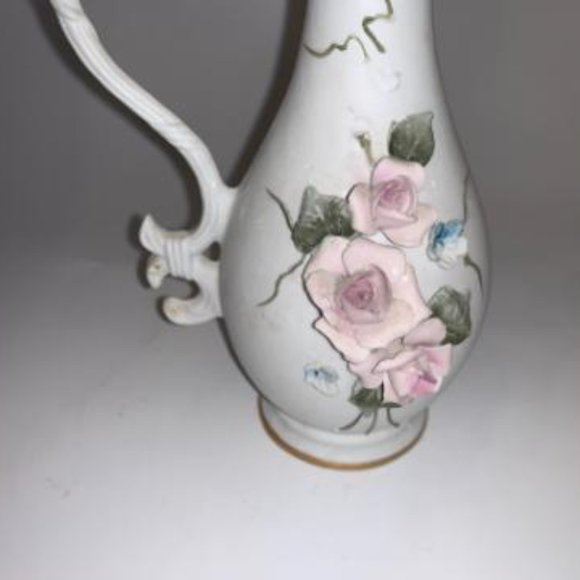 Vintage Lefton Beautiful Flower Vase - Picture 2 of 4